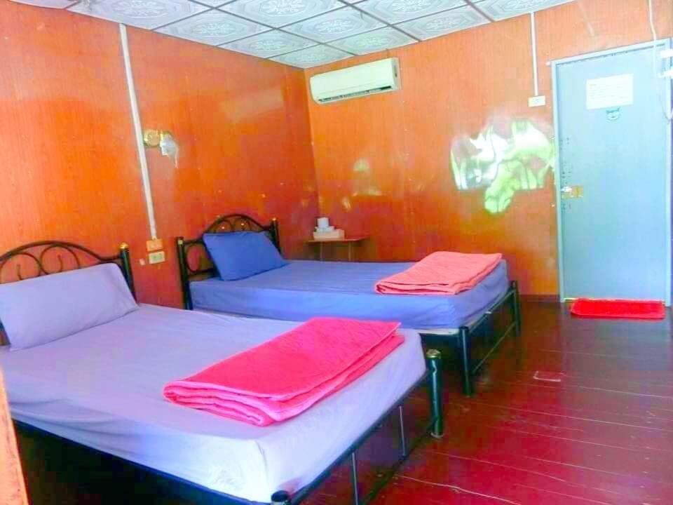 แพแหม่มทัวร์ Apartment Sai Yok Luaran gambar